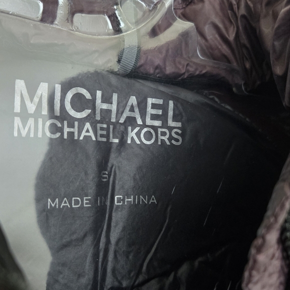 michael kors woman puff jacket plum Burgundy faux fur removable hood small EUC - Picture 5 of 10